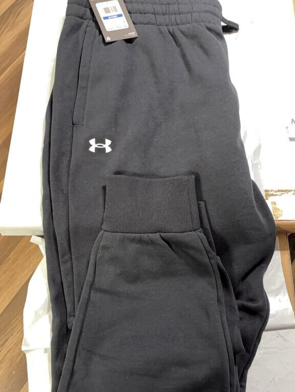 Under Armour Womens Size XLG Black Sweatpants NWT